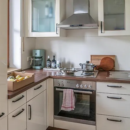 Apartment Stilvolle Seewohnung In Utting Utting am Ammersee
