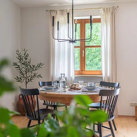 Stilvolle Seewohnung In Utting